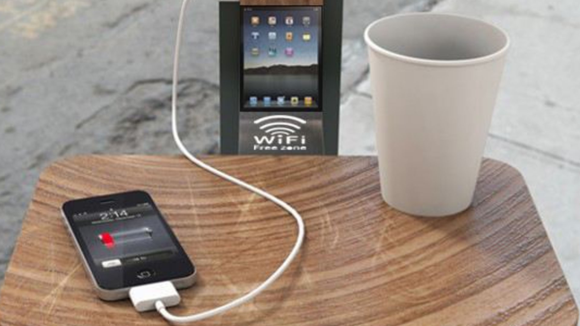 手機(jī)個(gè)人信息遭泄露，原因竟出在公共充電樁上？